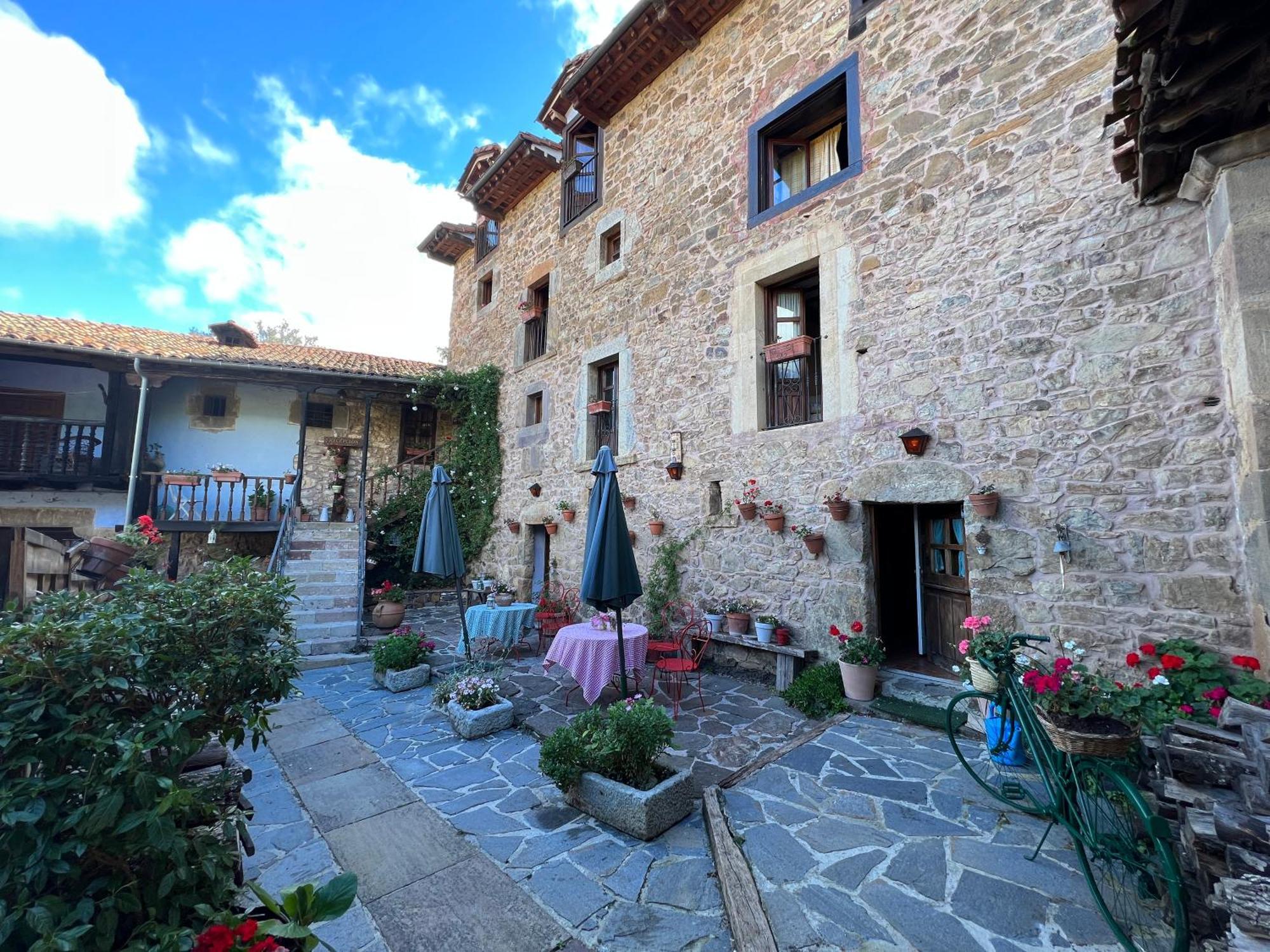 Posada La Trebede Perrozo Extérieur photo