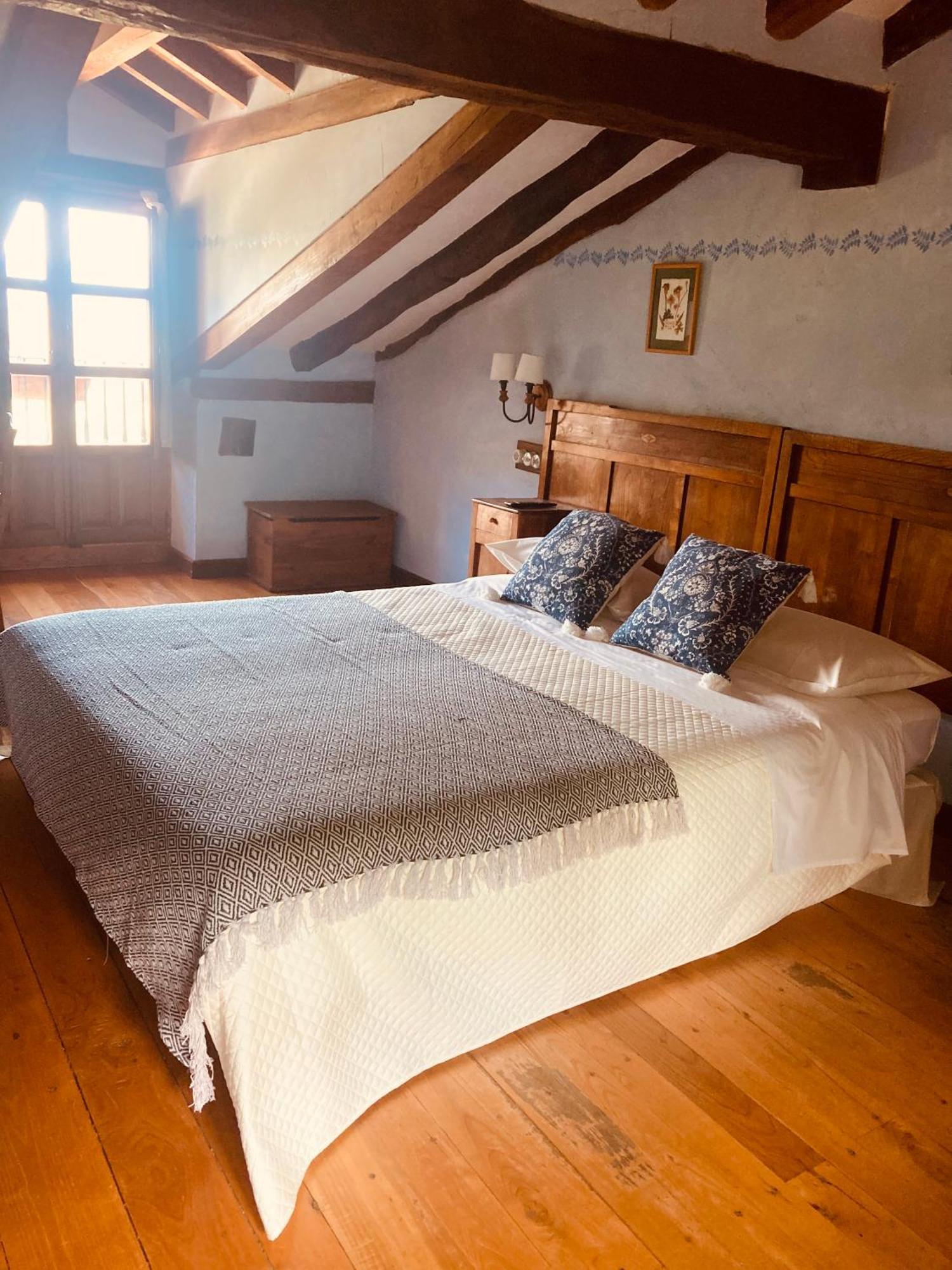 Posada La Trebede Perrozo Extérieur photo