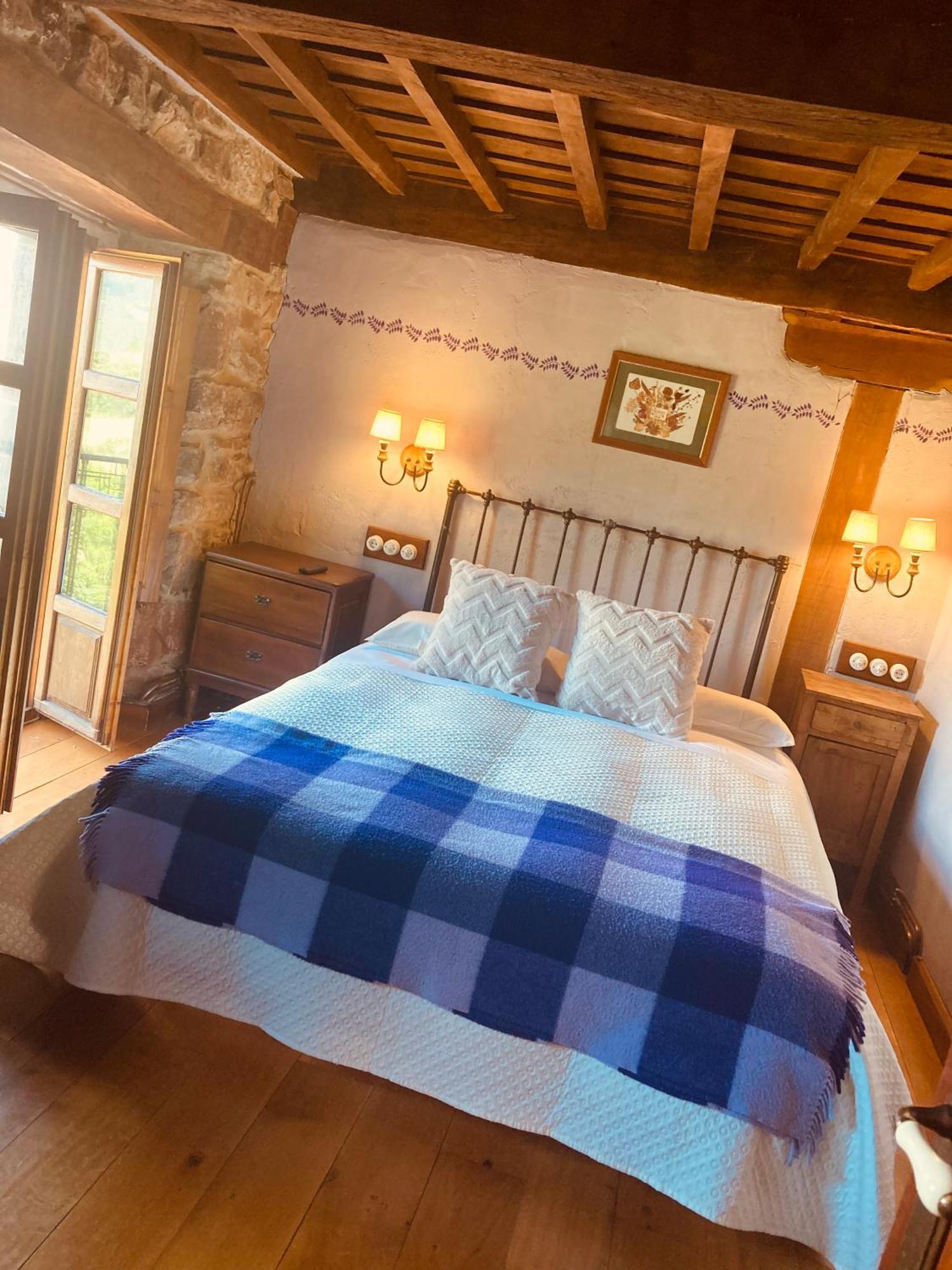 Posada La Trebede Perrozo Extérieur photo