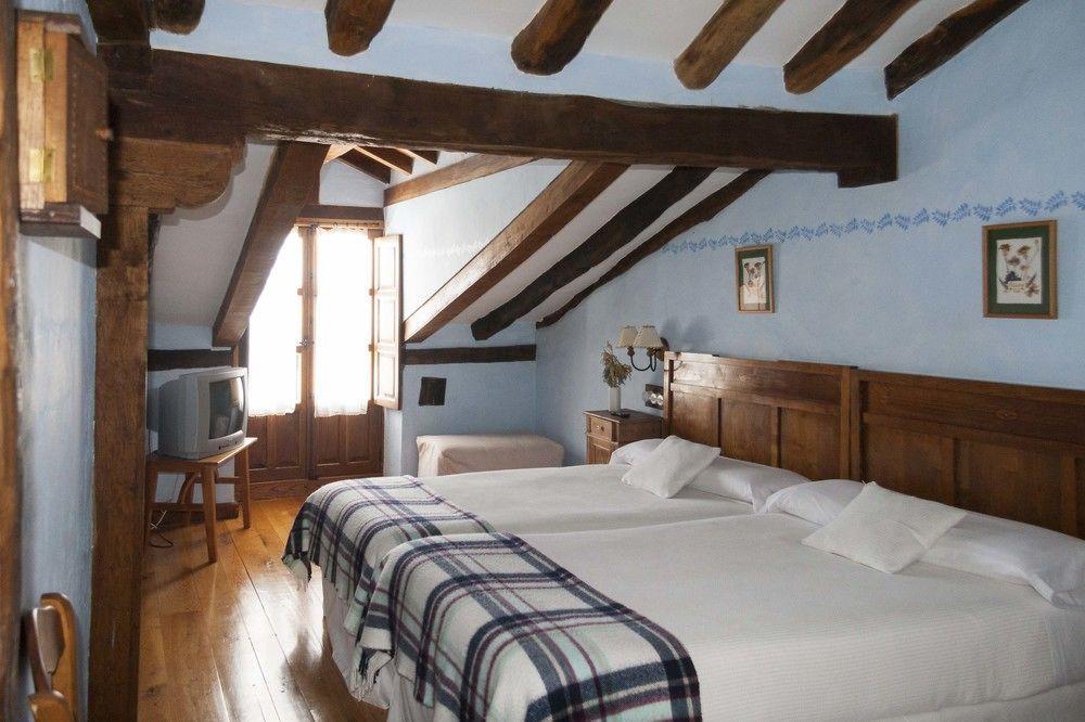 Posada La Trebede Perrozo Extérieur photo